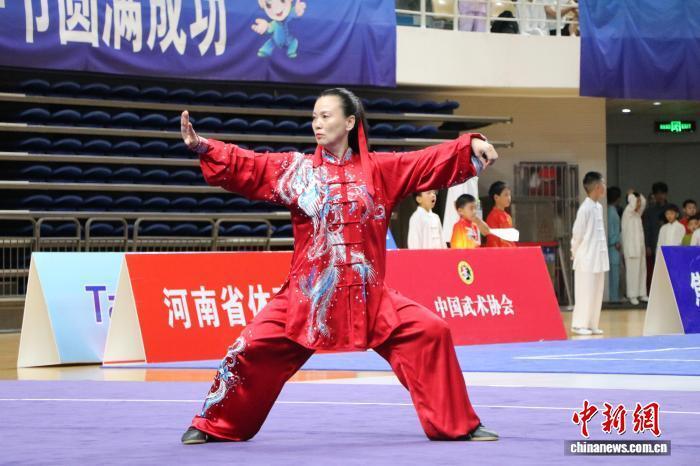 DW, img, 在境外集体