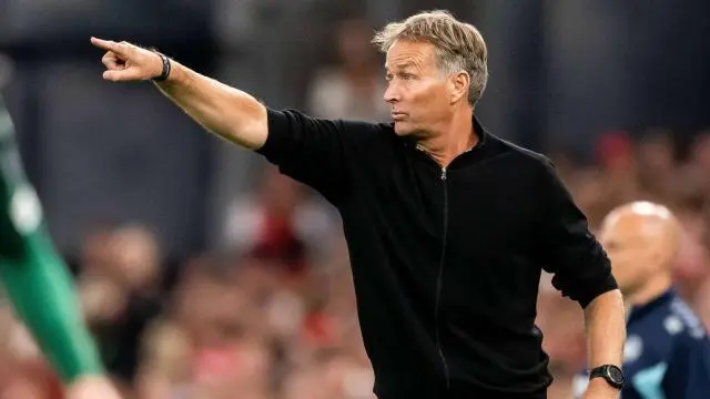 球队的合适, stron