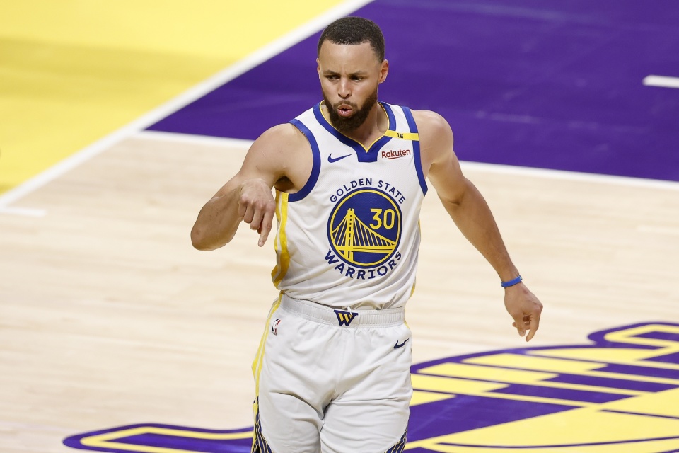 万提前续约, 第七名, 合同 万提前续约, 第七名, 合同