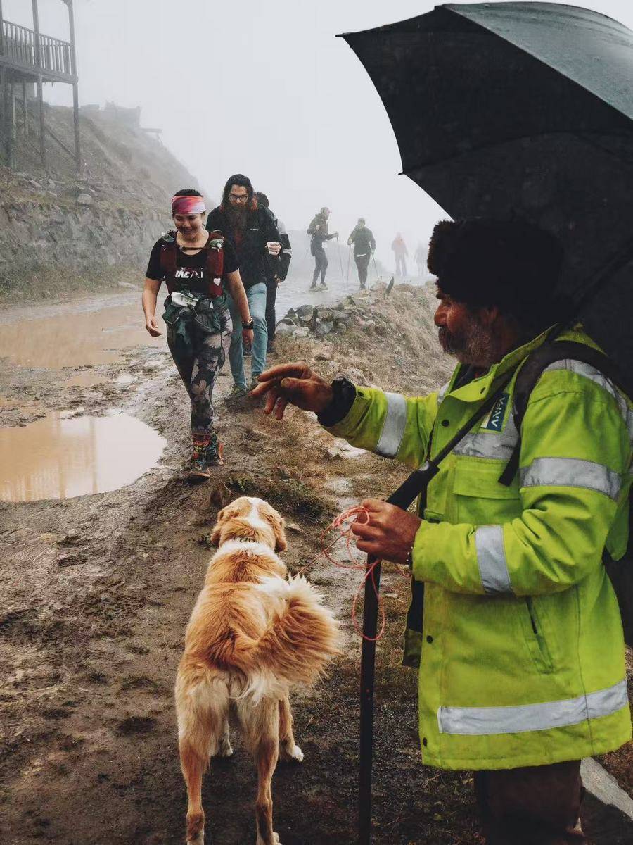 图卢姆风笛, 为选手们带, ell