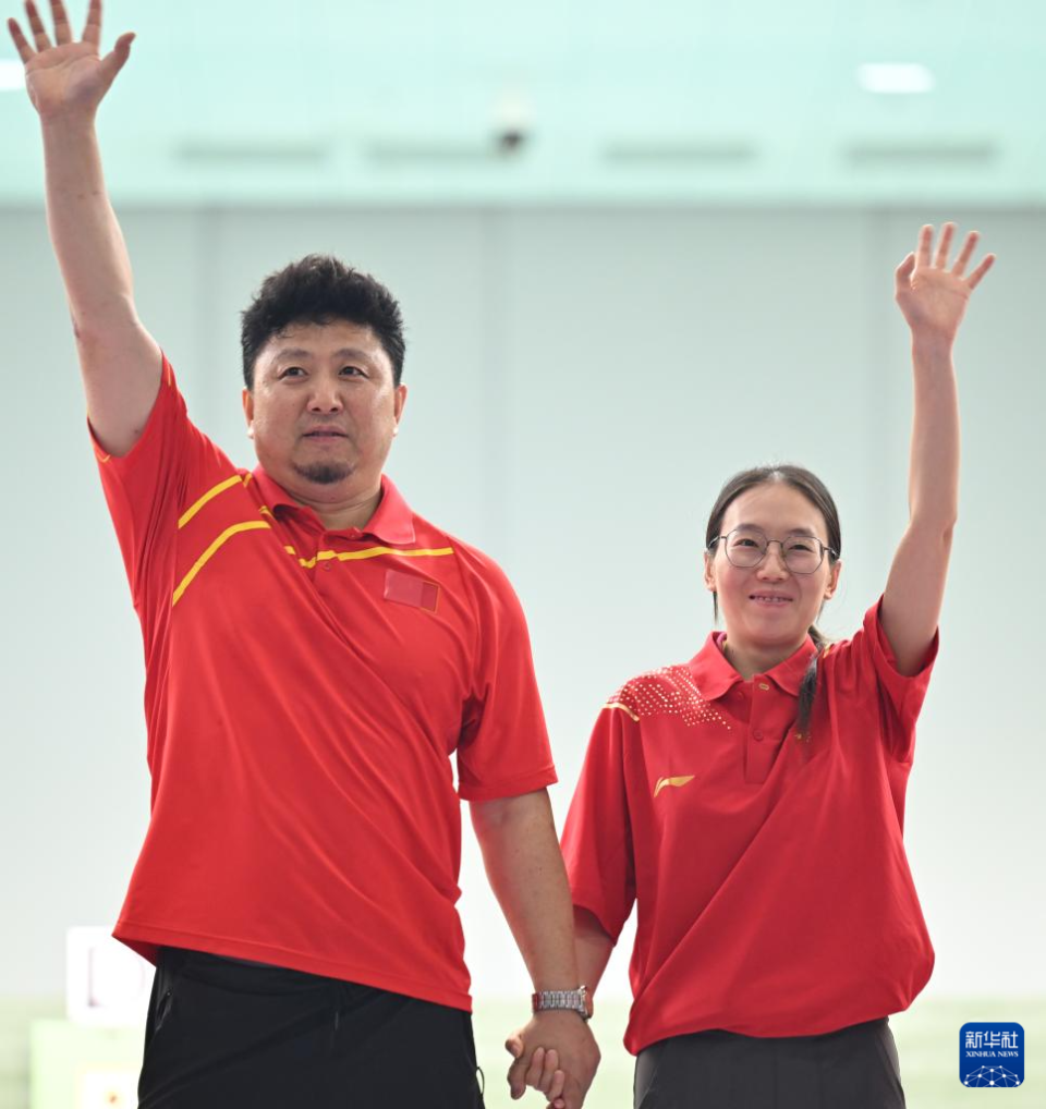 ZqXnY, 是心态, inews